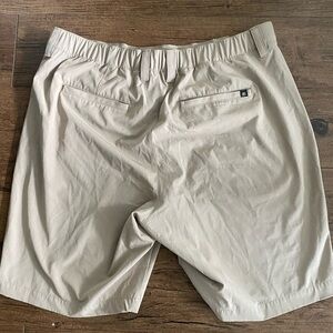 Men's Banana Republic flat front chino shorts tech stretch 34
